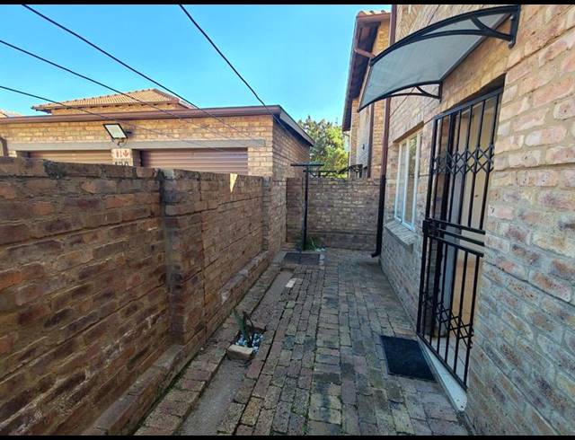 3 BEDROOM TOWNHOUSE FOR SALE IN ANNLIN